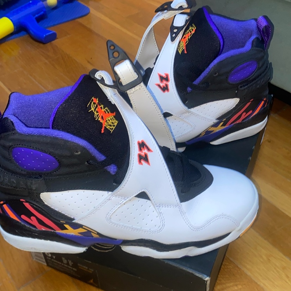 Air Jordan 8 Retro BG sneaker